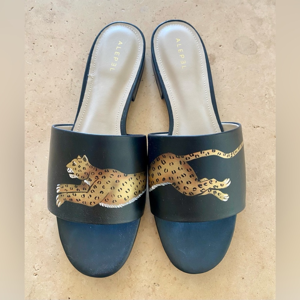 NEW ALEPEL Black Leopard Cheetah Slides sz8